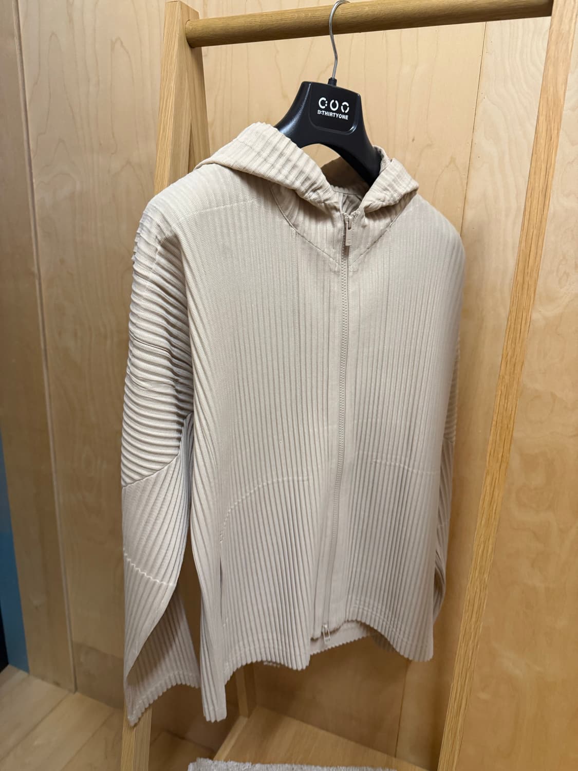 옴므플리세 후드 집업 베이지 상품이미지2