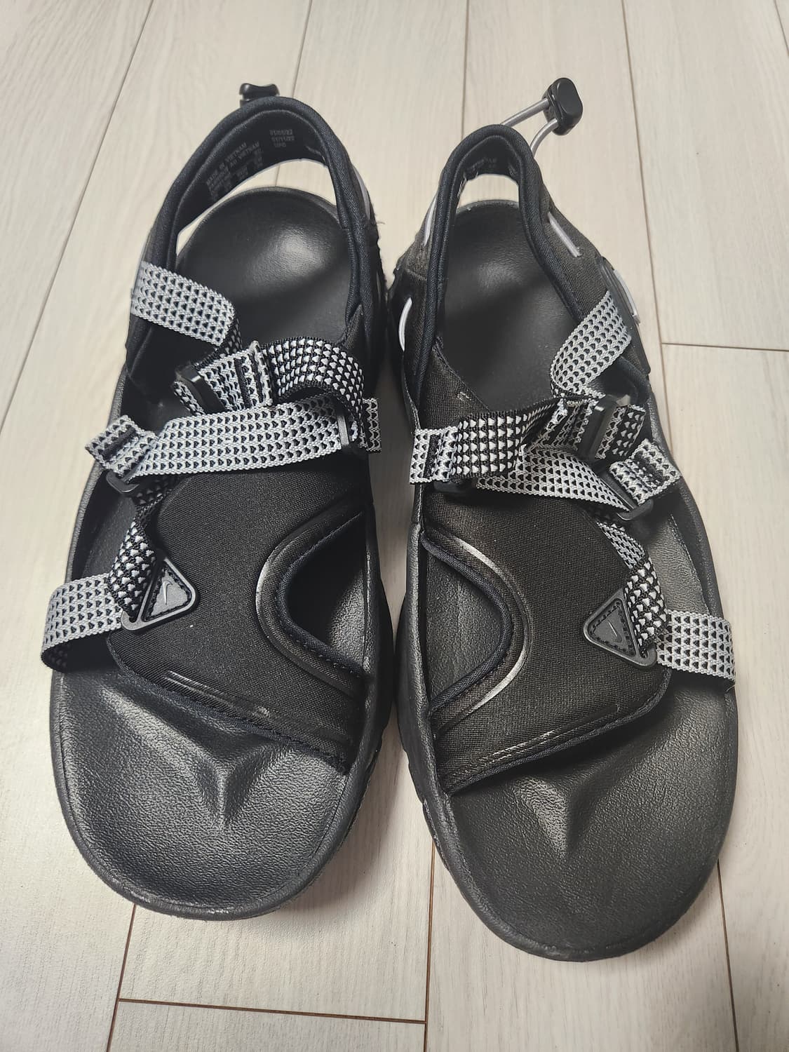 새상품급)나이키 오네온타 트레킹 샌들 사이즈260

여러 중고사이트에도  상품이미지2