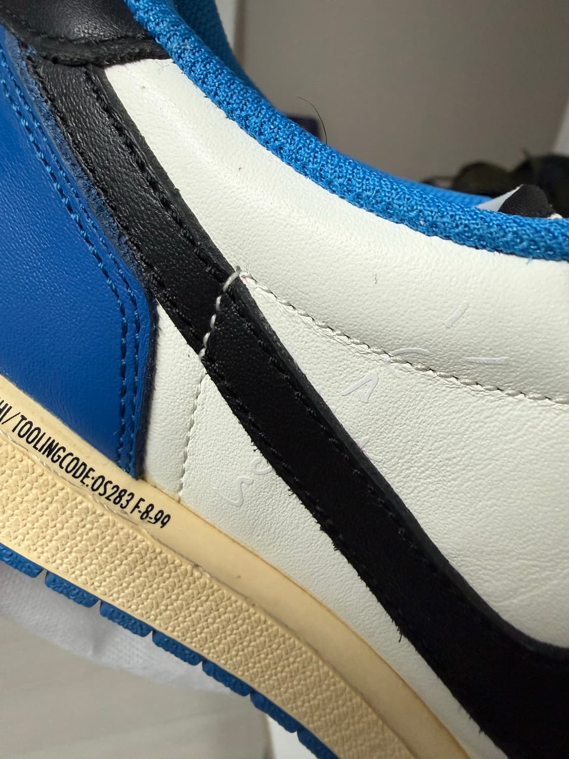 Jordan 1 x Travis Scott x Fragment Retro 상품이미지7