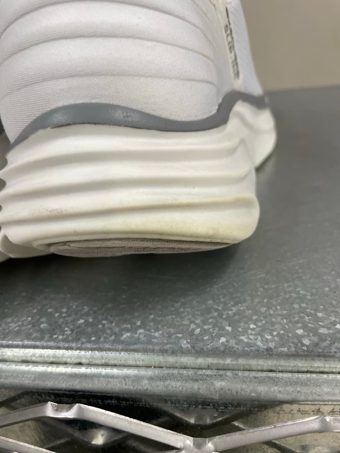 스케쳐스 슬립인스 화이트 275 상품이미지9