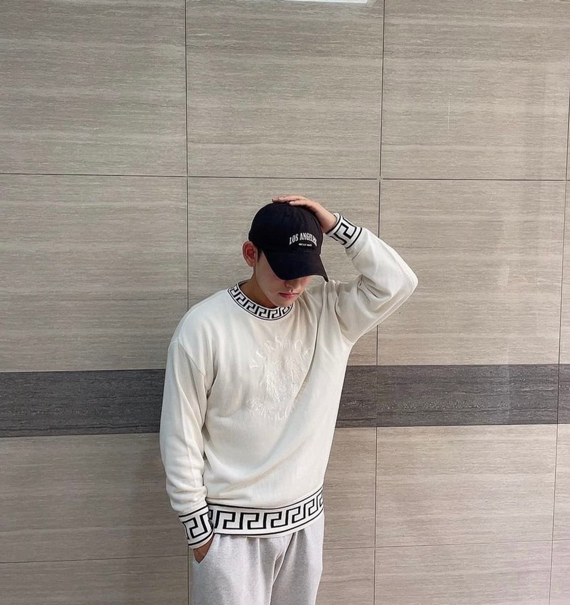 베르사체 니트 상품이미지2