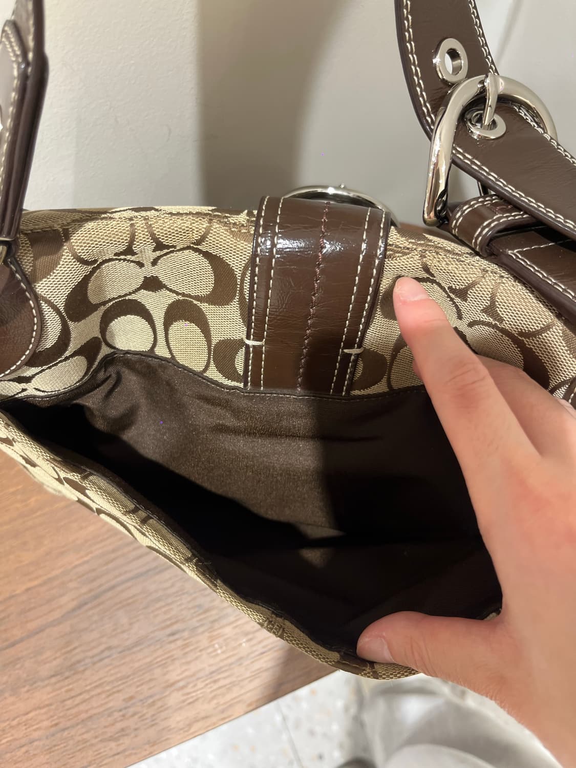 Coach Basic Brown Shoulder Bag 상품이미지9