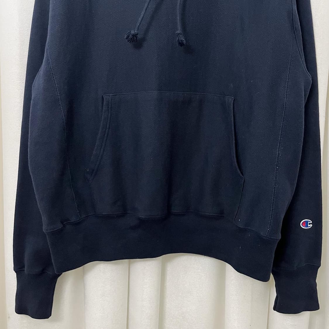 챔피온 네이비 자수로고 후드티 상품이미지4