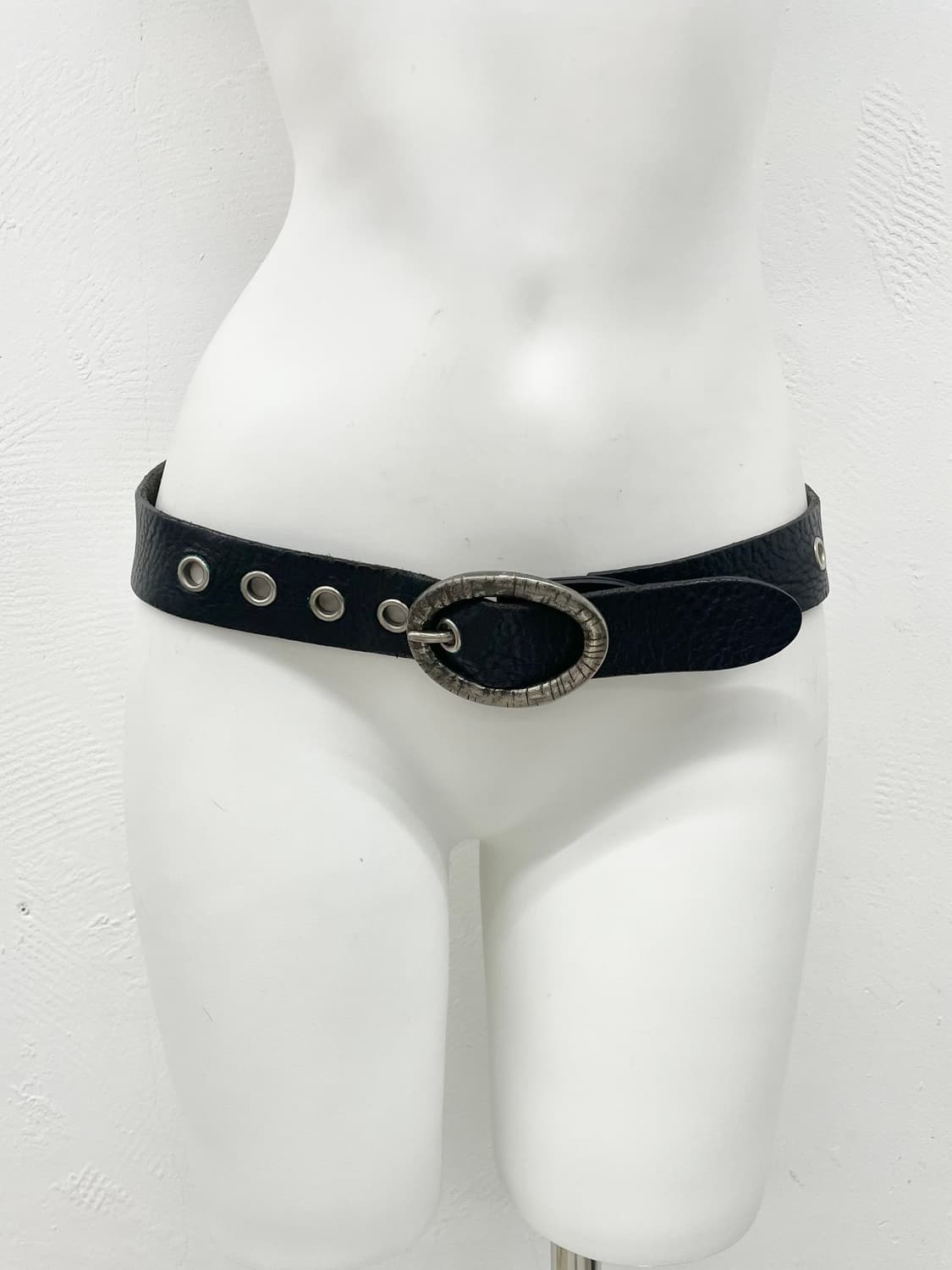 리얼레더 펀칭 버클 벨트 상품이미지2
