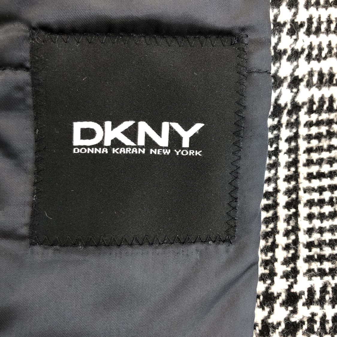 DKNY 누빔안감 체크 체스터코트 100 사이즈  상품이미지7