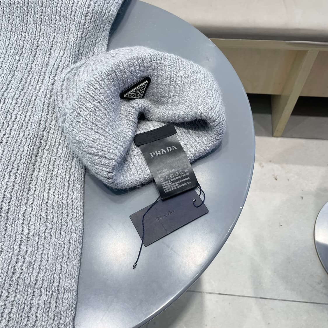 프라다 클래식 세트 [모자 & 스카프] 상품이미지5