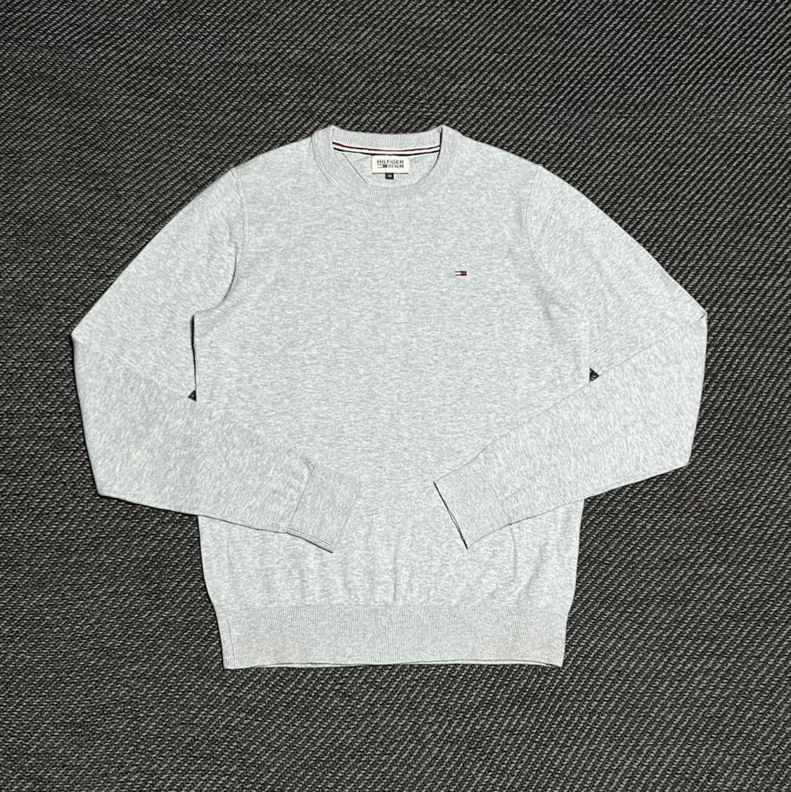 [M] Tommy 타미힐피거 그레이 라운드 니트 상품이미지1