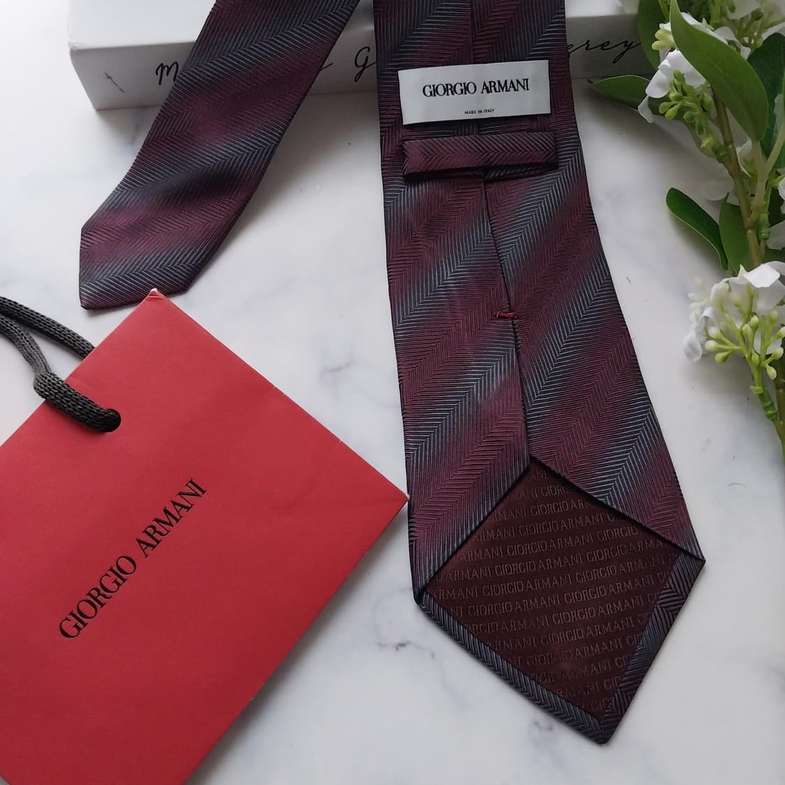 조르지오 아르마니 실크 와인 헤링본 넥타이 9.2cm A등급 K1802
 상품이미지7