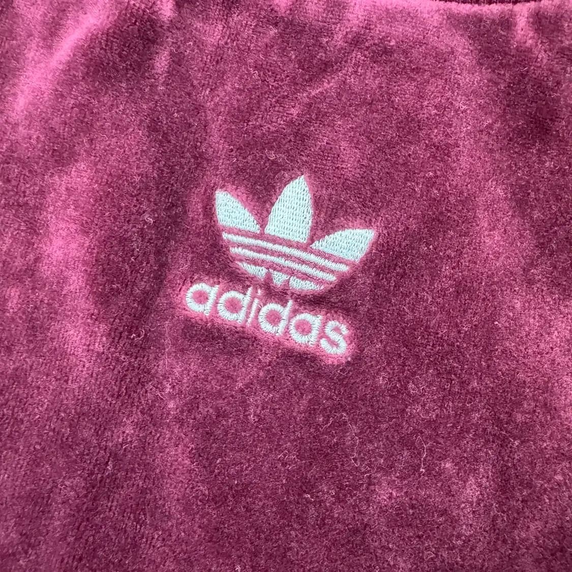 여성용 XS 아디다스 버건디 트레포일 크루 맨투맨 티셔츠  상품이미지3