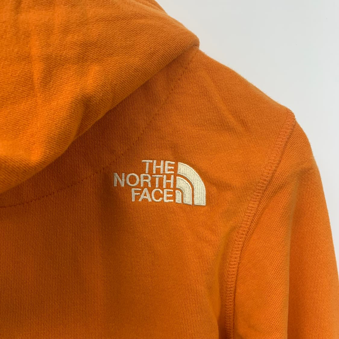 노스페이스 자수로고 오렌지 후드집업 상품이미지5