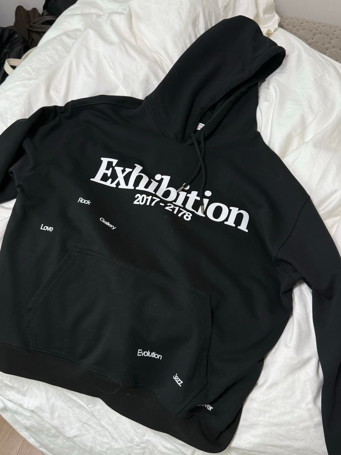 뮤지엄비지터 블랙 Exhibition 후드티 L사이즈 (새상품 급처) 상품이미지1