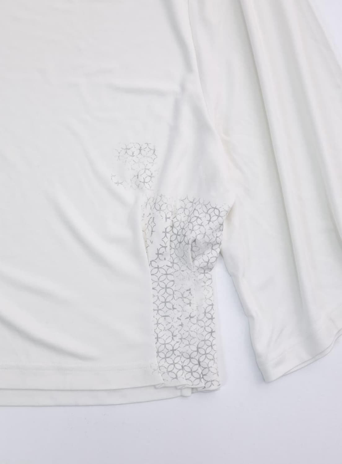 울리카 상투스 cape T shirts _화이트 상품이미지2