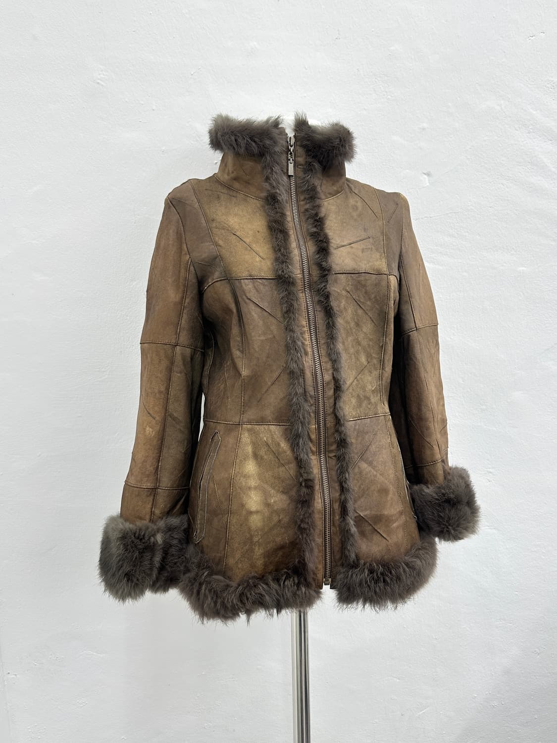 Rabbit brown fur trimming jacket 상품이미지3