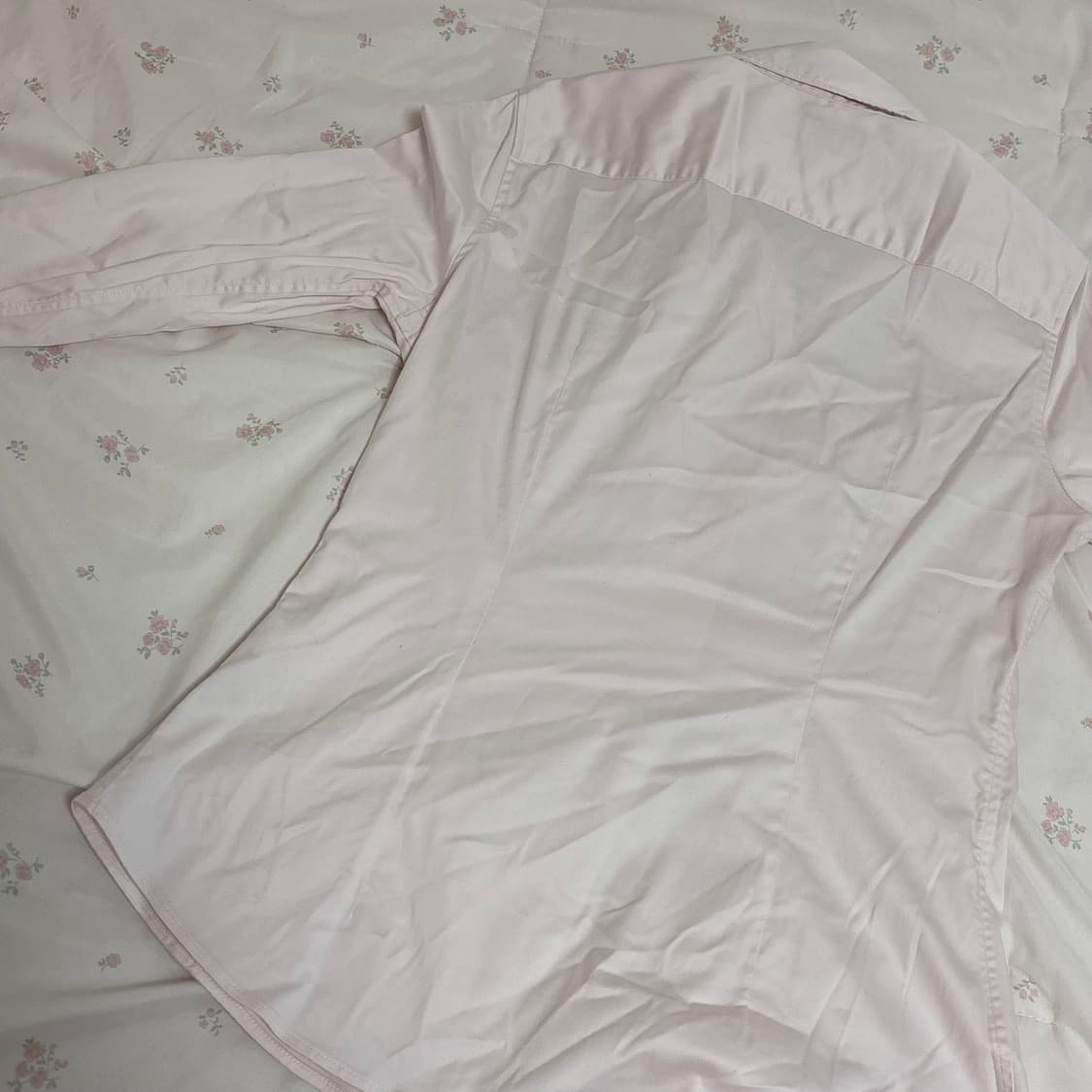 바나나리퍼블릭 딸기우유 연핑크 딱붙 셔츠 상품이미지2