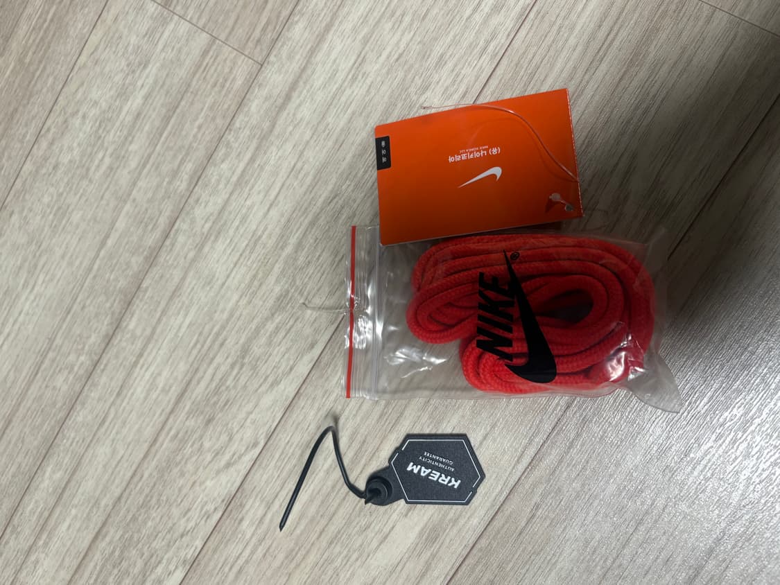 나이키 에어테라 휴마라 285 상품이미지5