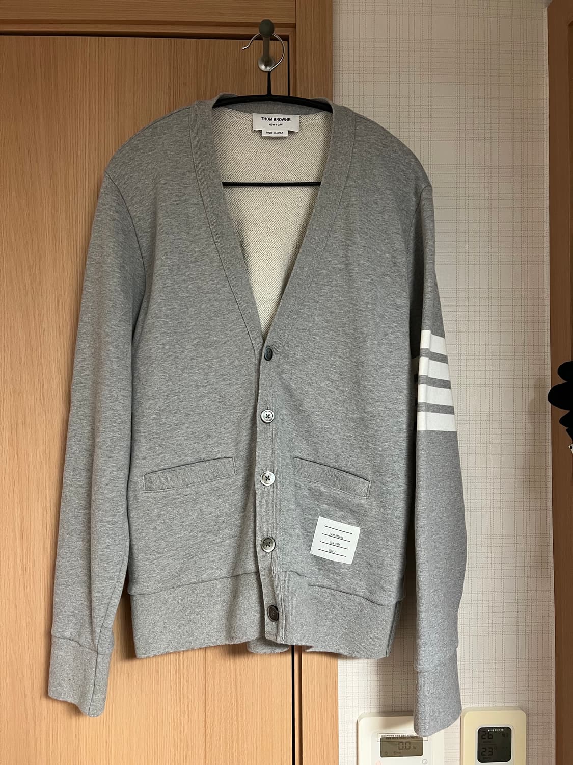 톰브라운 가디건 상품이미지1