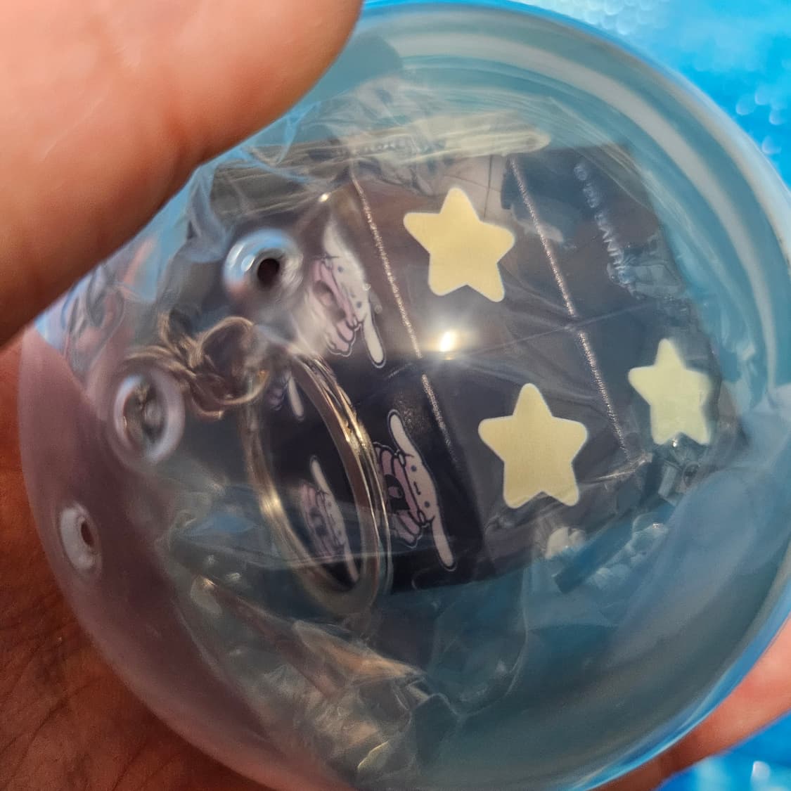 [미개봉신품] aeae 시나모롤 콜라보 큐브 키링 (네이비) 상품이미지3