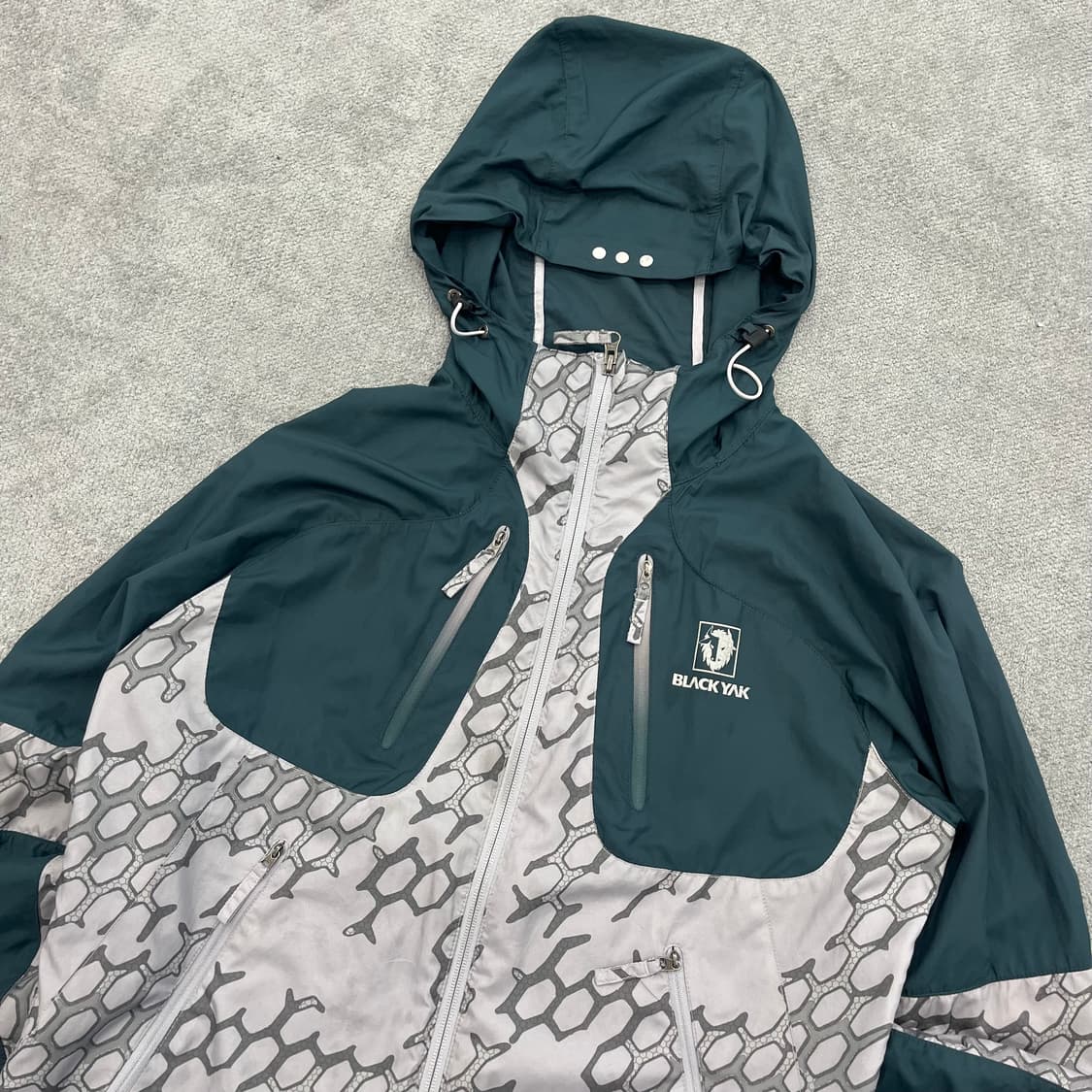 100 블랙야크 바람막이 패턴 자켓 상품이미지2