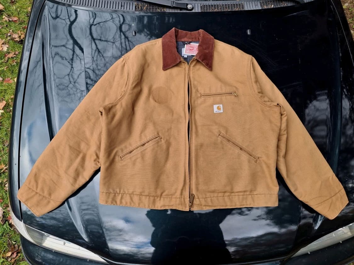 칼하트 디트로이트 USA 플래그 커스텀 자켓 브라운  상품이미지2