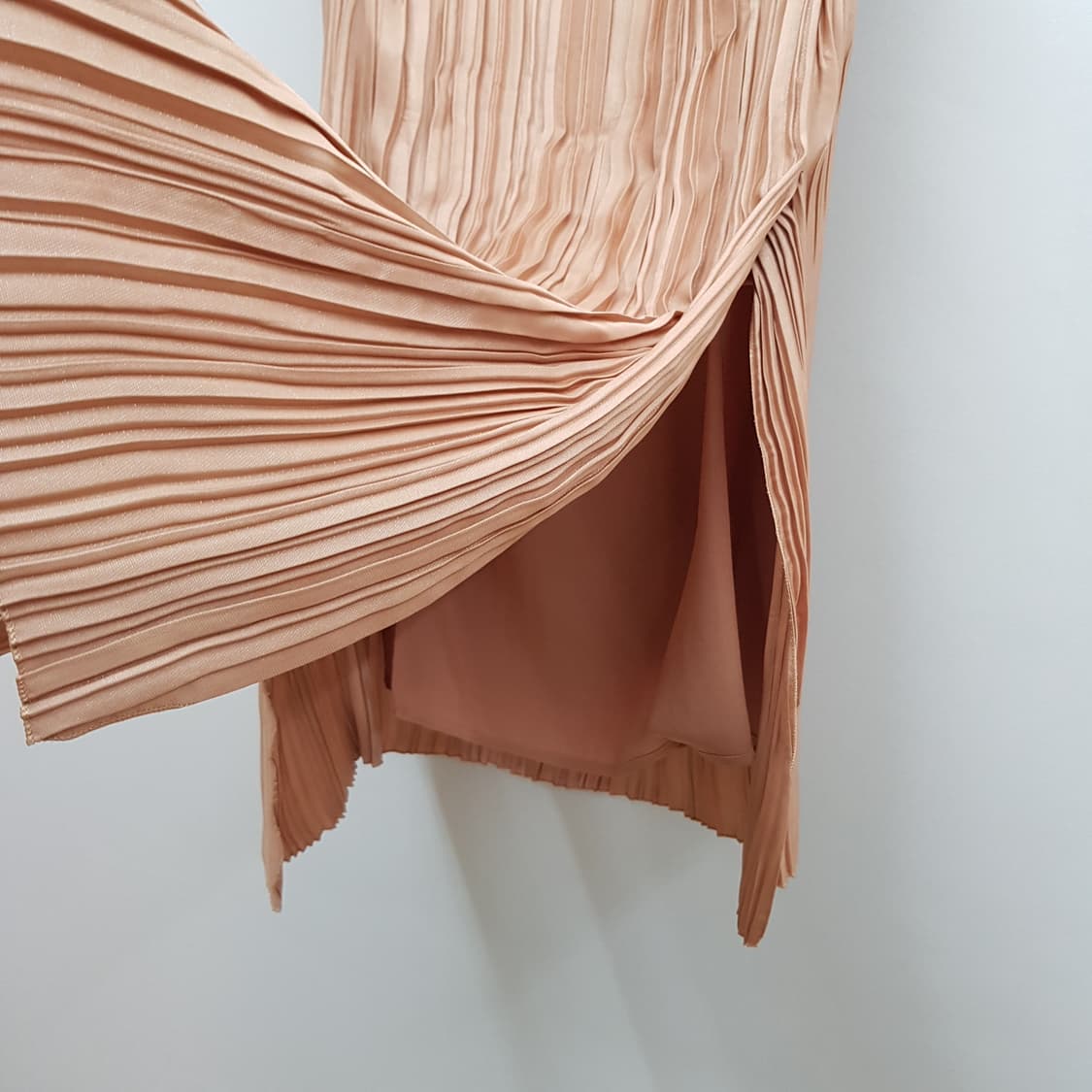 한섬  랑방 2021 플리츠 롱 스커트 64-94사이즈 상품이미지3