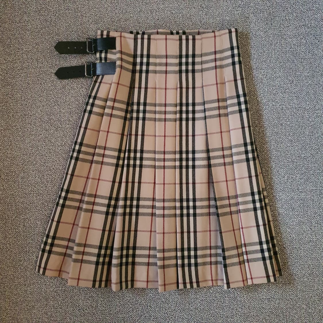 정품 버버리 여성 노바체크 랩 스커트 상품이미지8