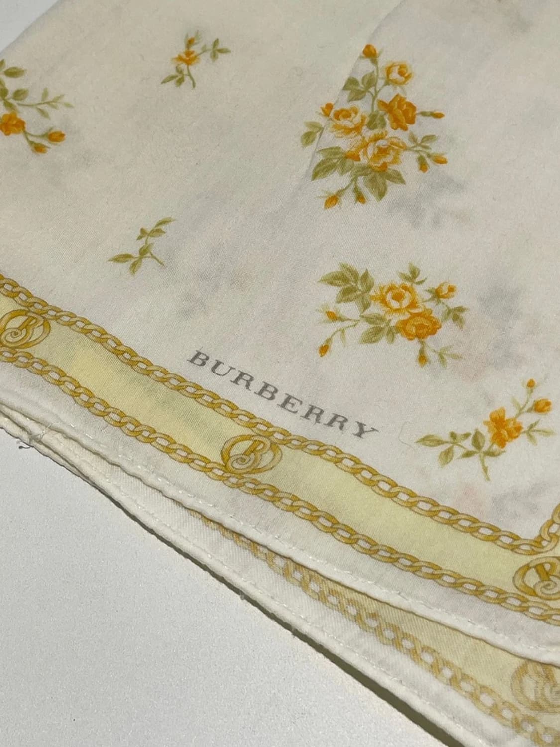 버버리 00s 시그니처 재팬 플라워 쁘띠 반다나 손수건 A1212 상품이미지4