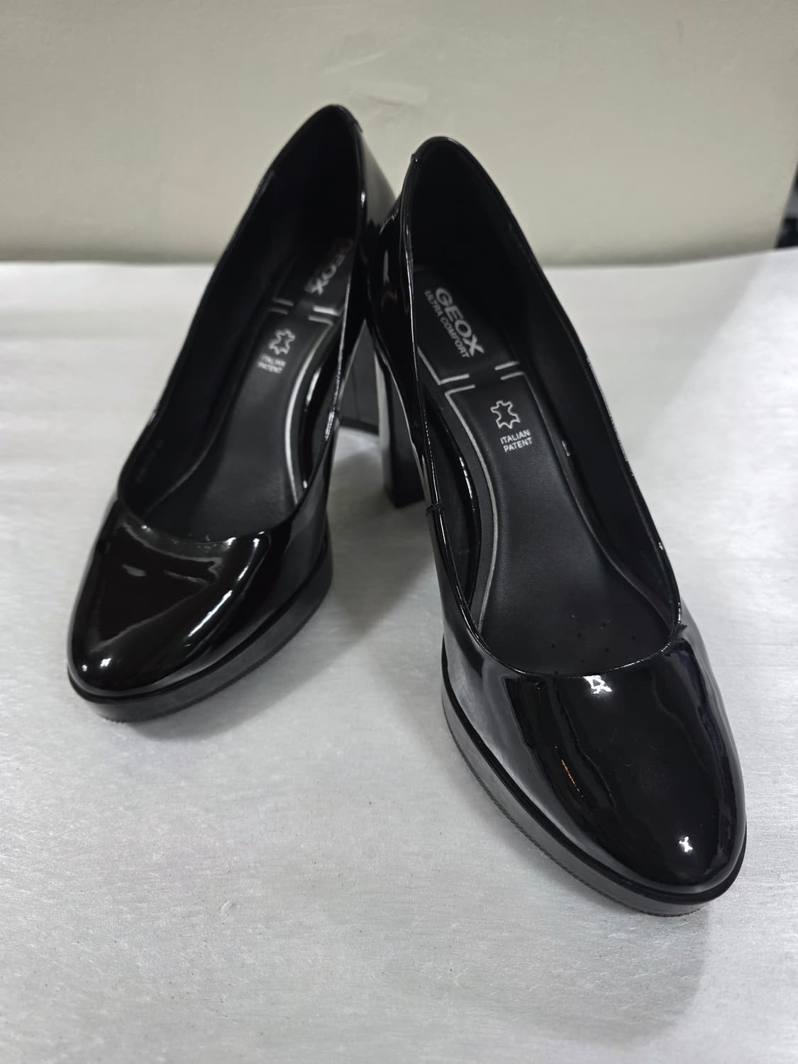 GEOX 제옥스 블랙 에나멜 펌프스힐35 상품이미지1
