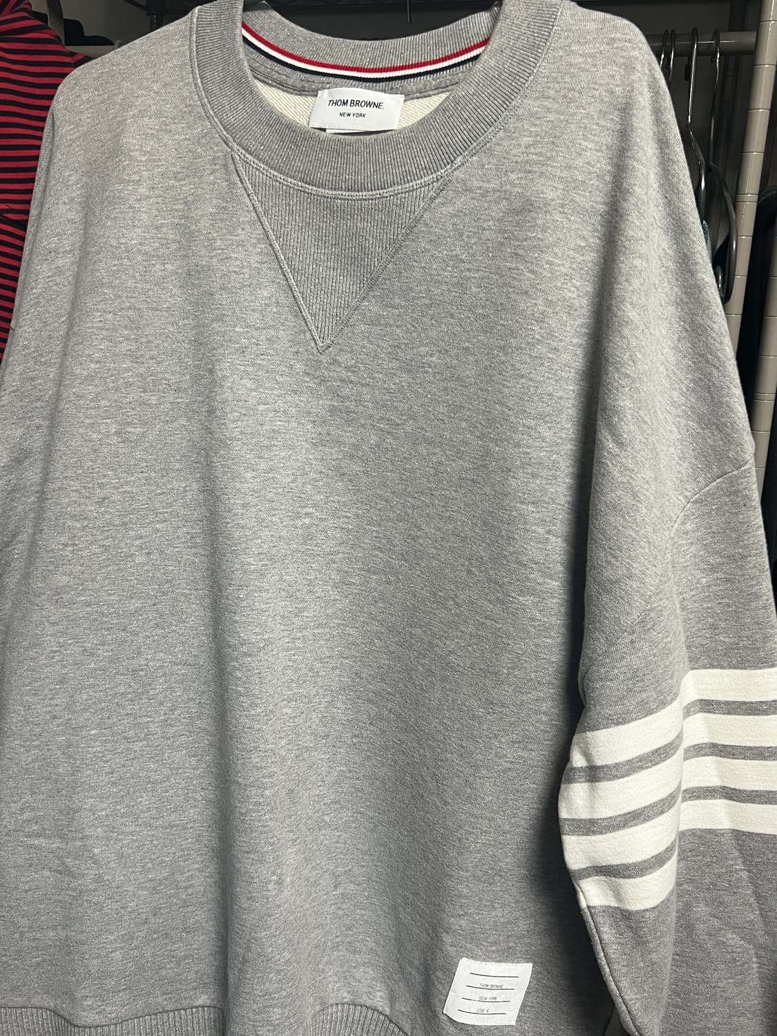 (백화점판) 톰브라운 사선완장 맨투맨 그레이 4사이즈 상품이미지6