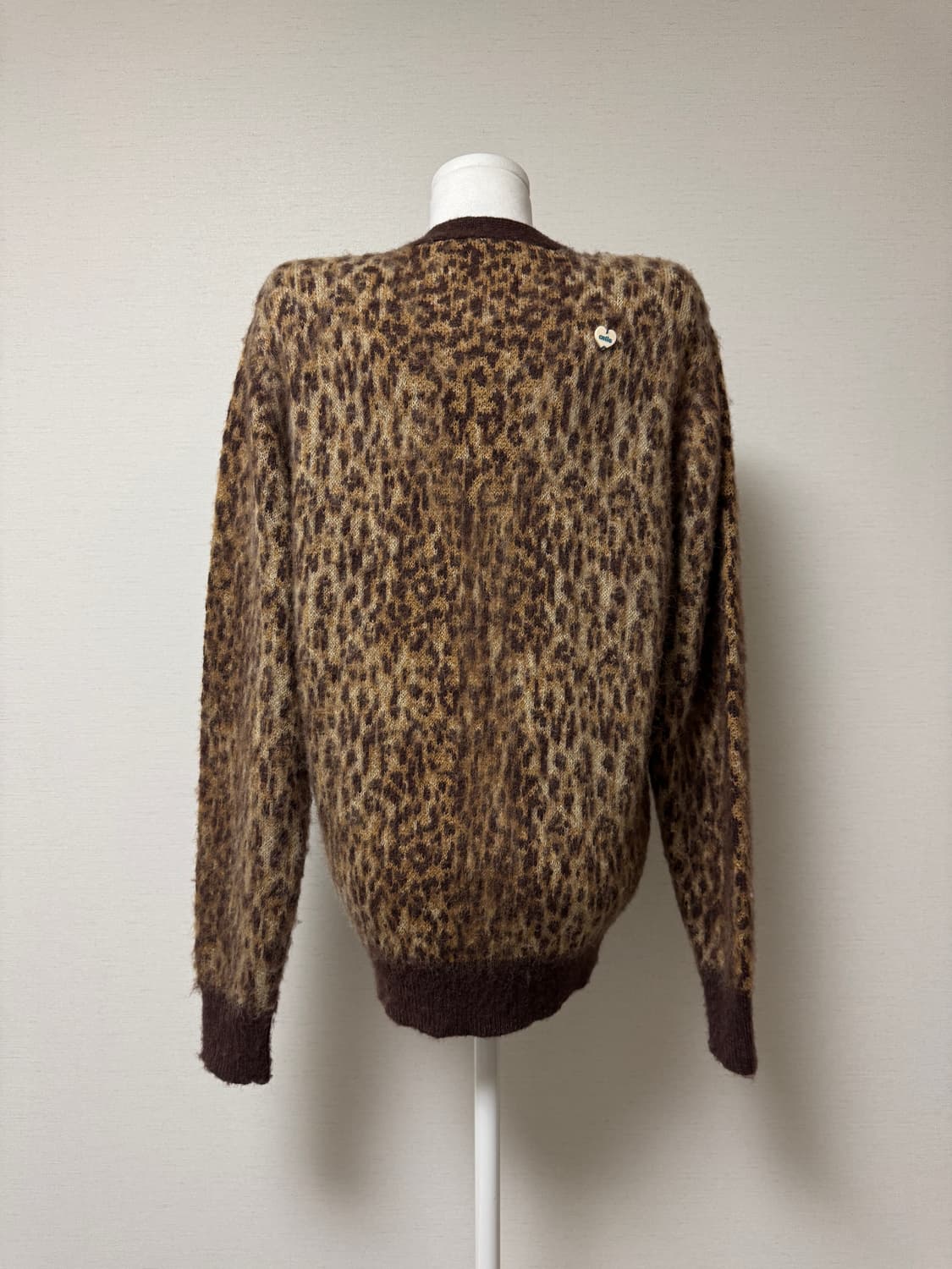 에즈이프캘리) 레오파드 니트 가디건 상품이미지4