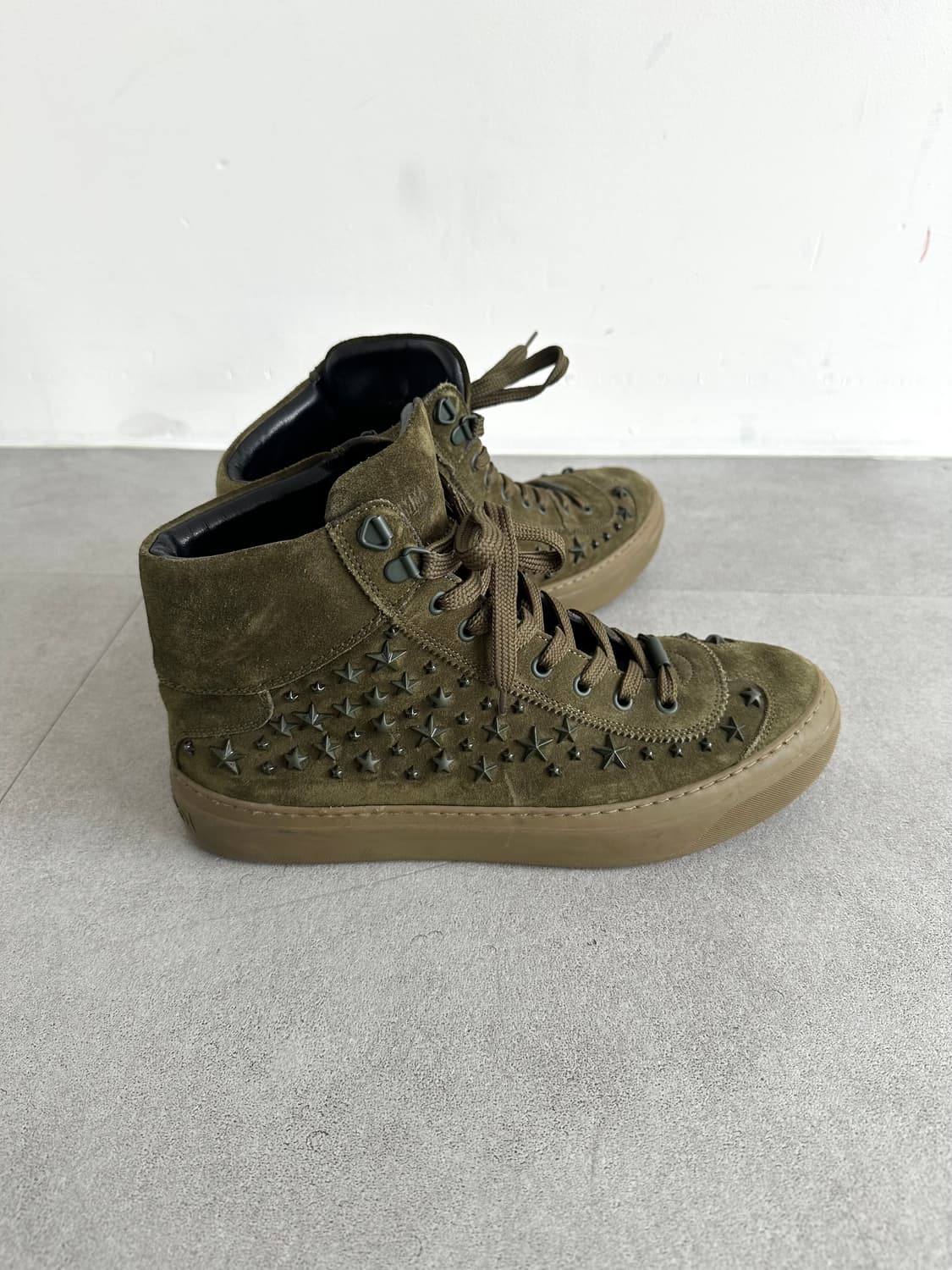 지미추 카키 스타 스터드 레더 하이탑 상품이미지5