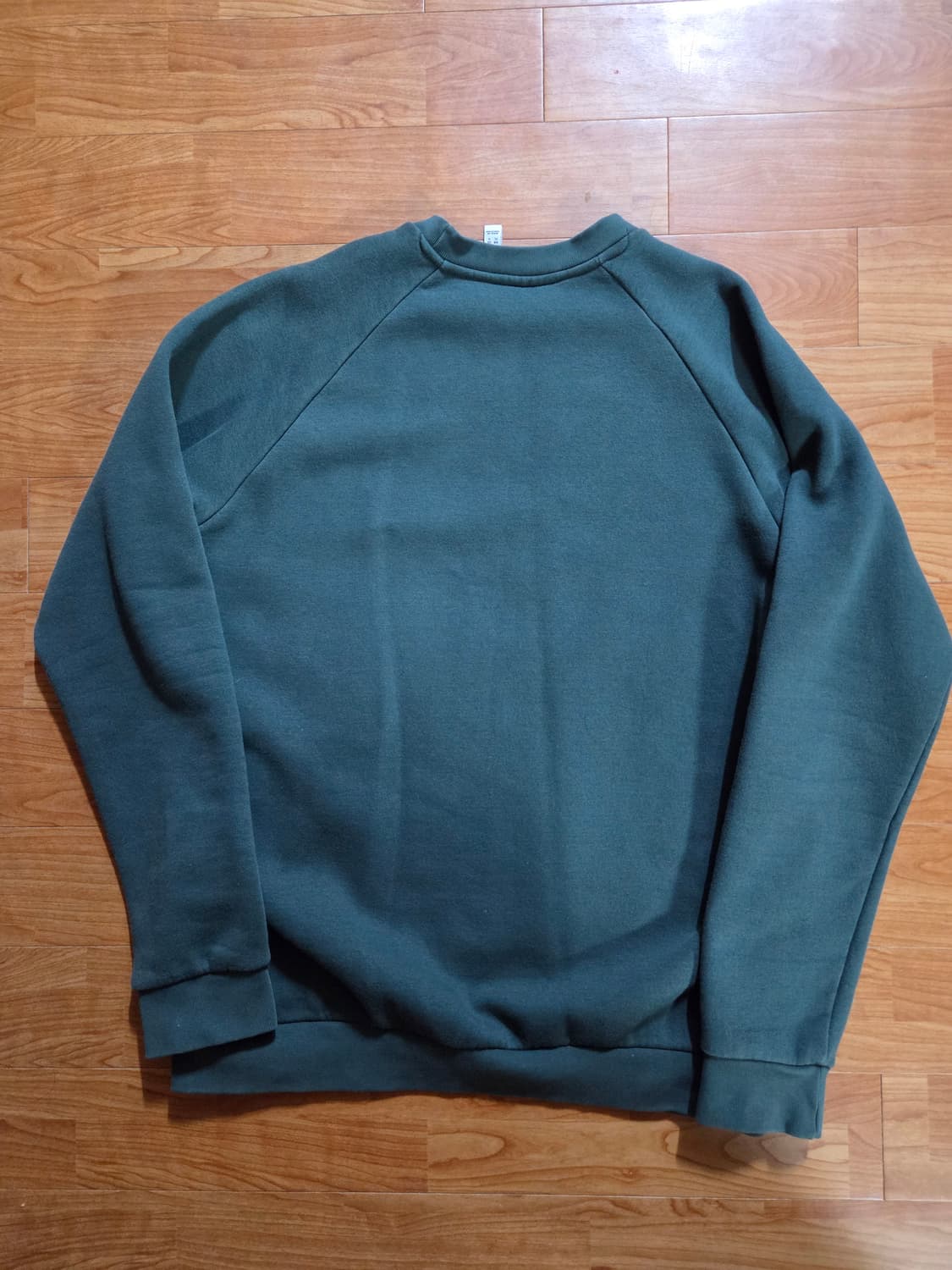 아디다스 에센셜크루 맨투맨 상품이미지2