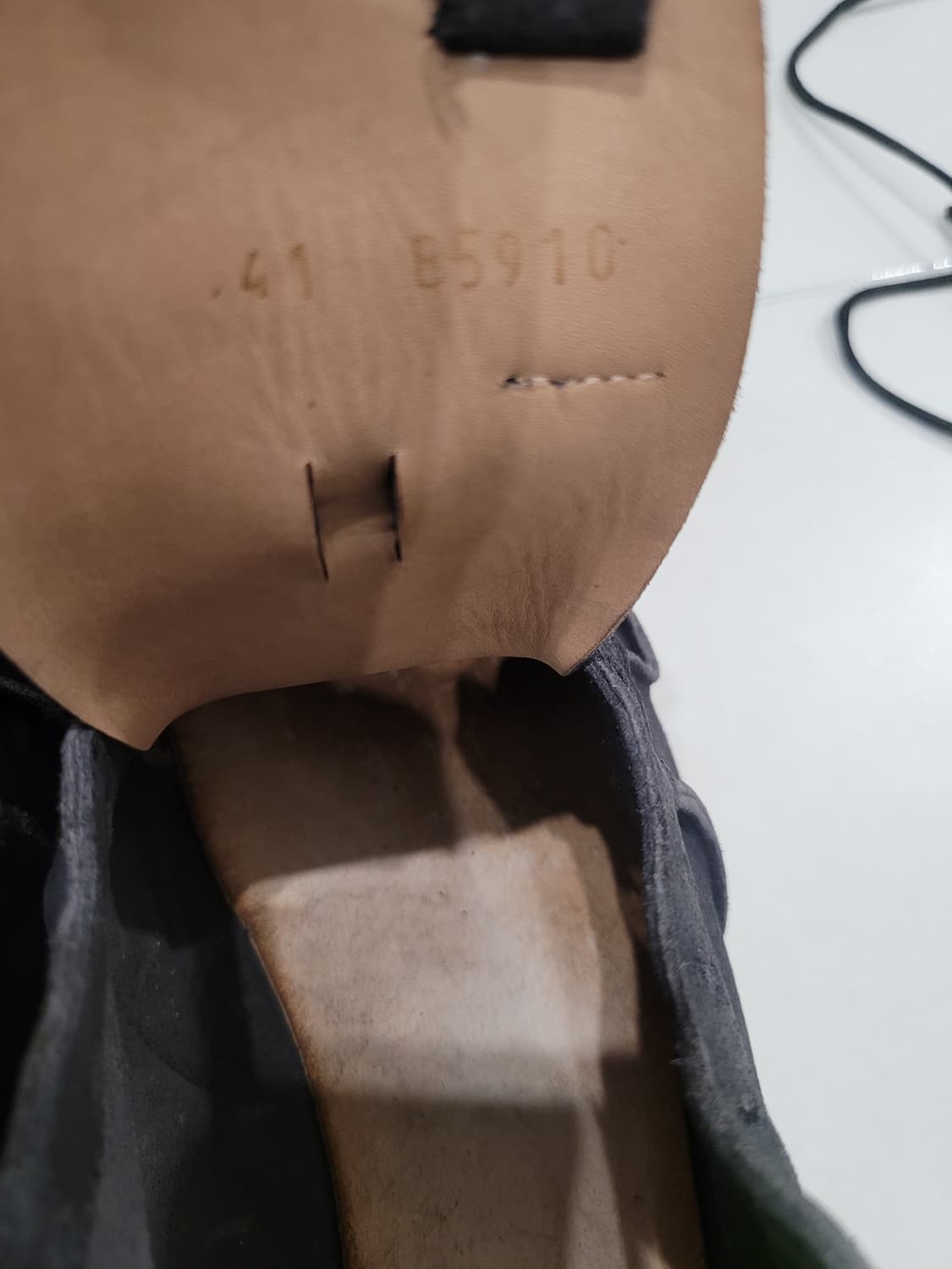 41/블랙  시간이 흐를수록 깊어지는 멋, 부테로 카레라 스웨이드 상품이미지7