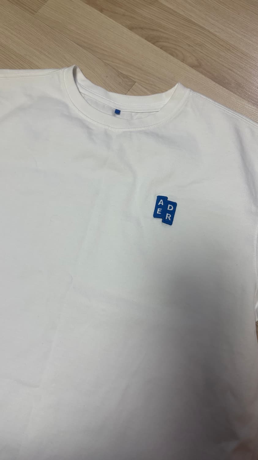 아더에러 시그니피컨트 TRS/BL 태그티셔츠 오프화이트 s 상품이미지2