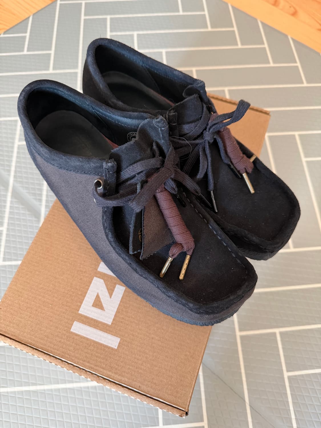 지용킴 X 클락스 선 블리치드 왈라비 265 상품이미지1