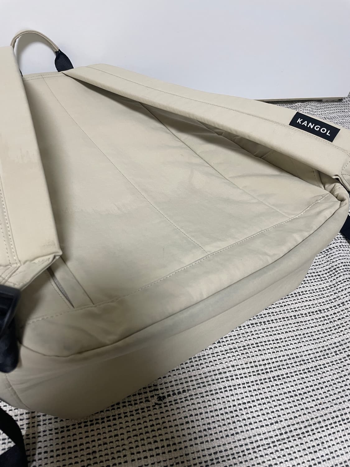 캉골 에센셜2 포켓 베이지 백팩 상품이미지9