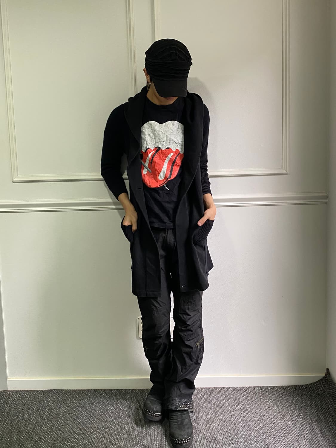 Knit Detail Loose-Fit Black Cardigan 상품이미지2