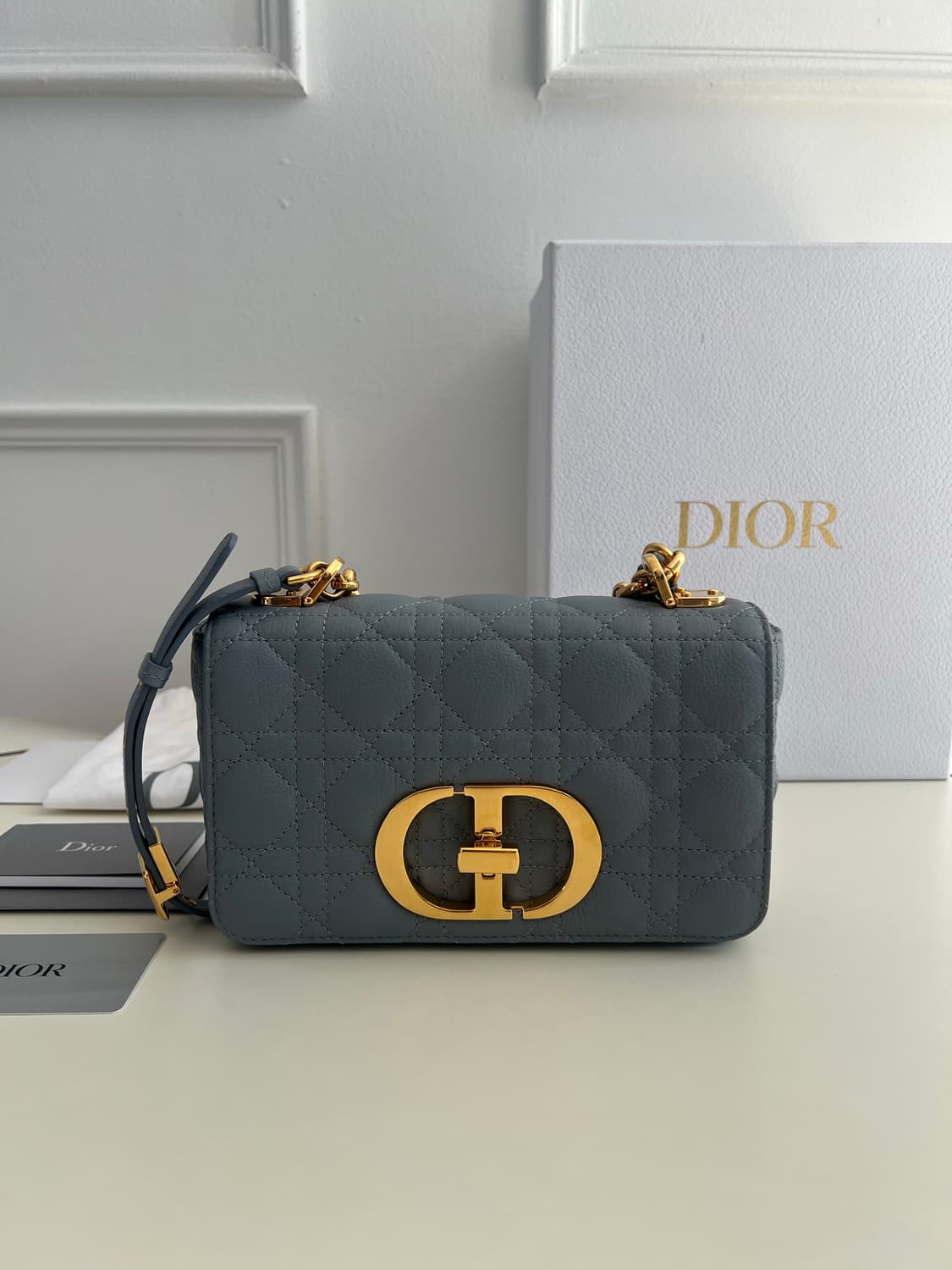 크리스찬 디올 카로 스몰(클라우드 블루) 상품이미지1