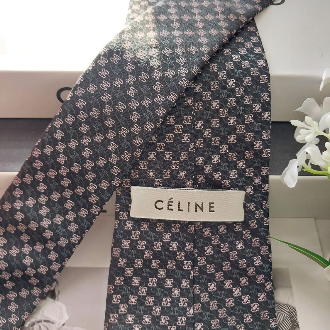 셀린느 실크 블랙 트리오페 자카드 넥타이 8.8cm A+등급 K1642
 상품이미지5