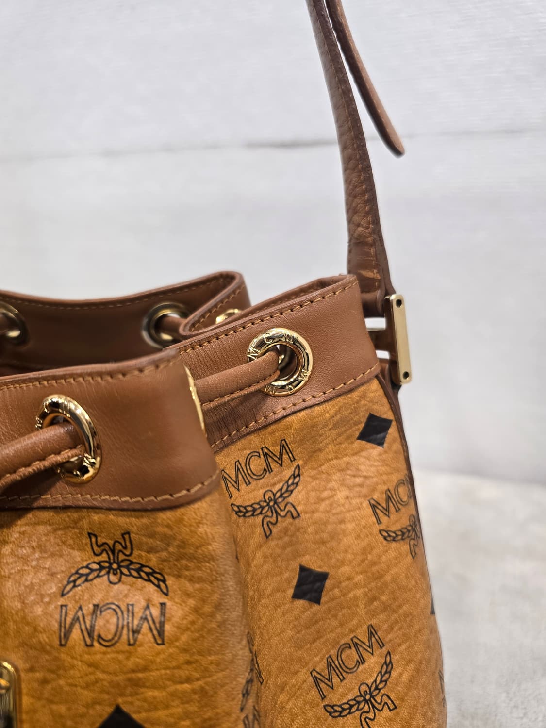 MCM 비세토스 복주머니 버킷백 크로스백 가방 상품이미지6