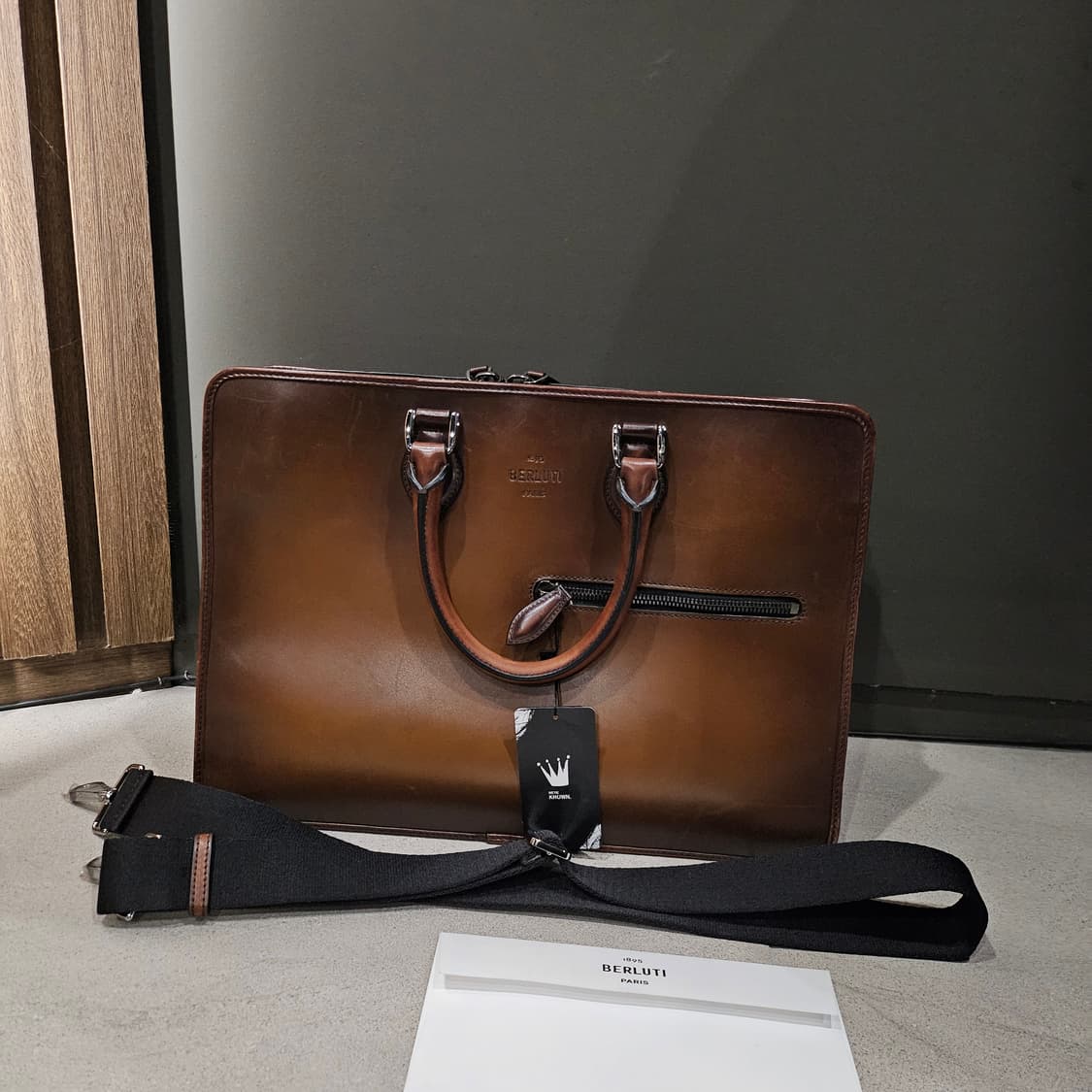 벨루티  네오 베네치아 가죽 크로스 브리프케이스 상품이미지4