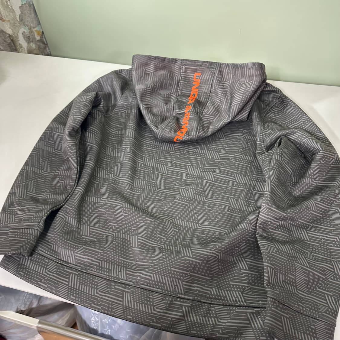 우먼M 언더아머 진그레이 빅패치로고 트레이닝 헬스후드 상품이미지3