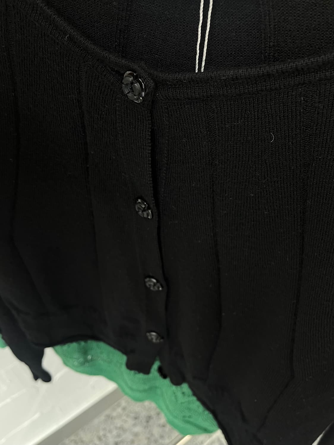 Rose buttons short cardigan 상품이미지7