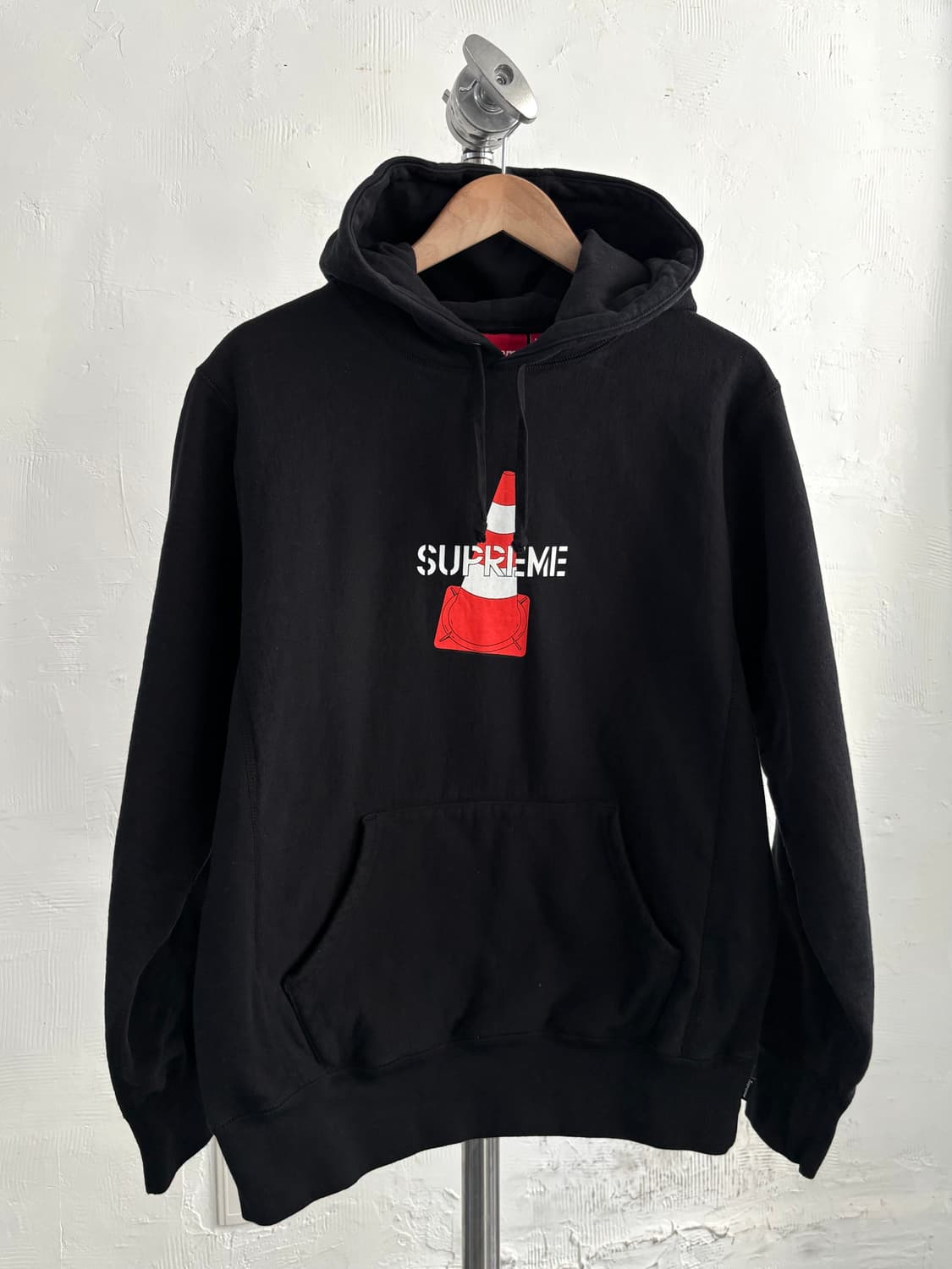 Supreme 슈프림 19FW 콘 로고 블랙 후드 상품이미지3