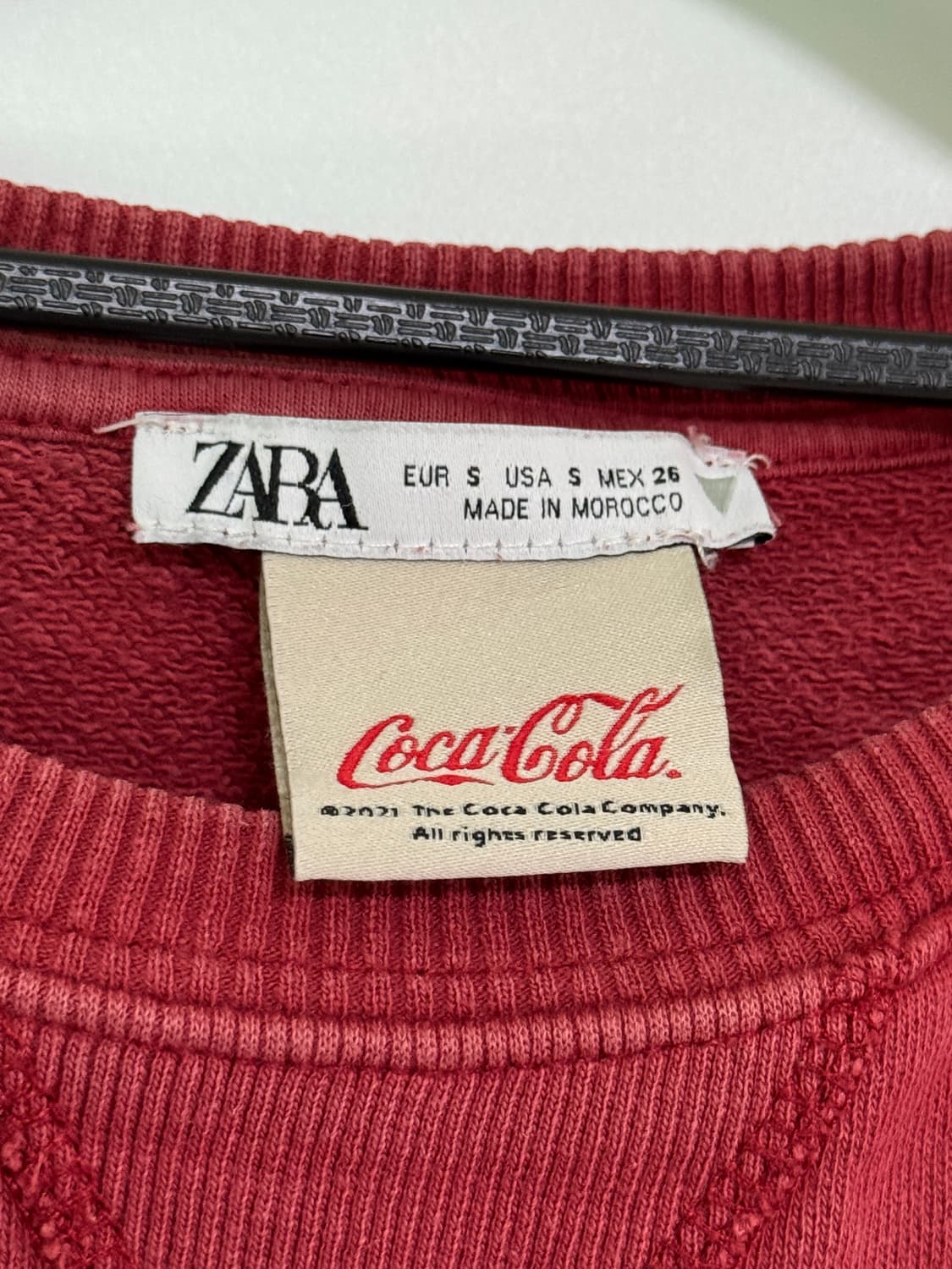 ZARA 코카콜라 맨투맨 남자95 여성 M,L 상품이미지3