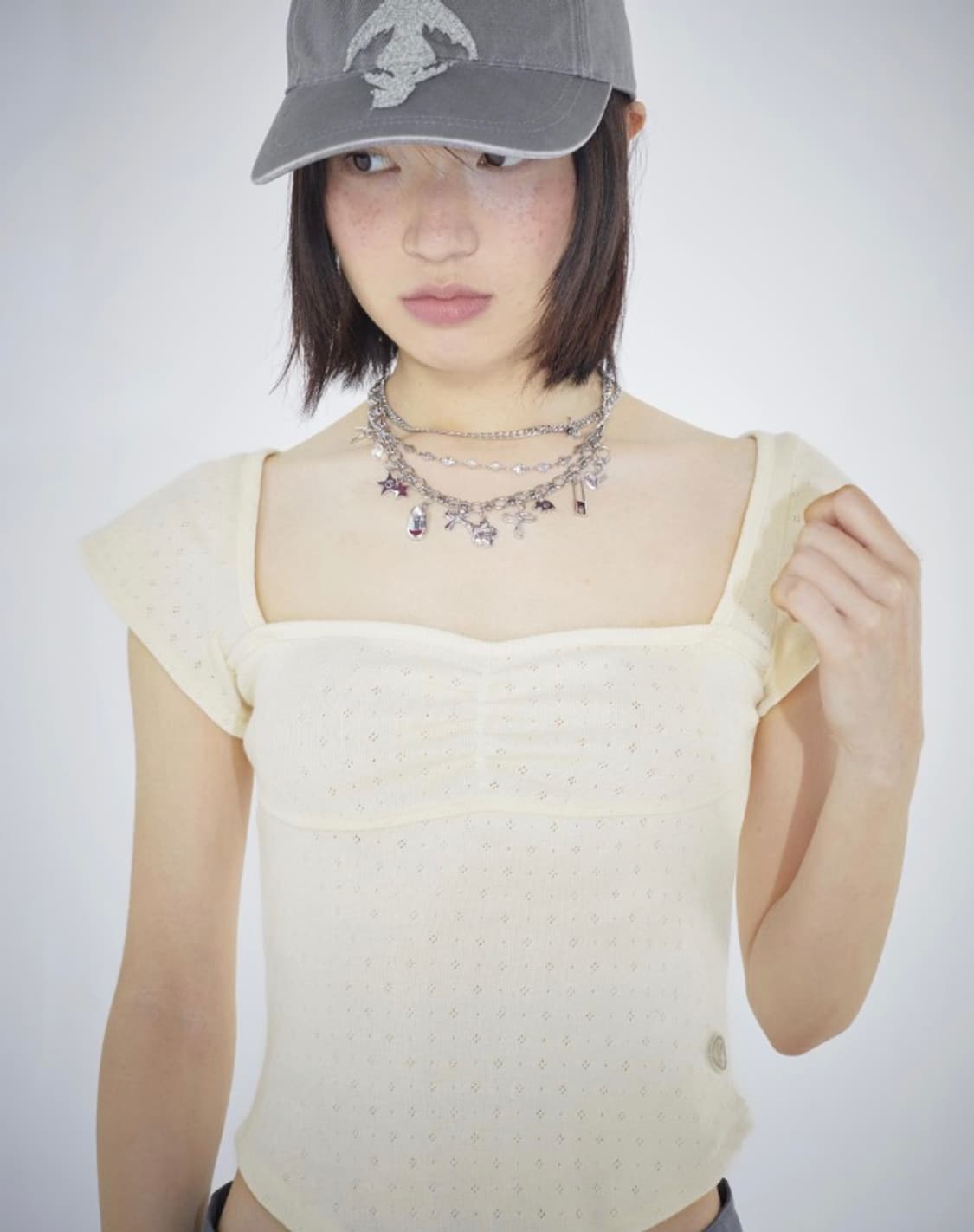 coyseio PUNCHING SHIRRING TOP CREAM 상품이미지1