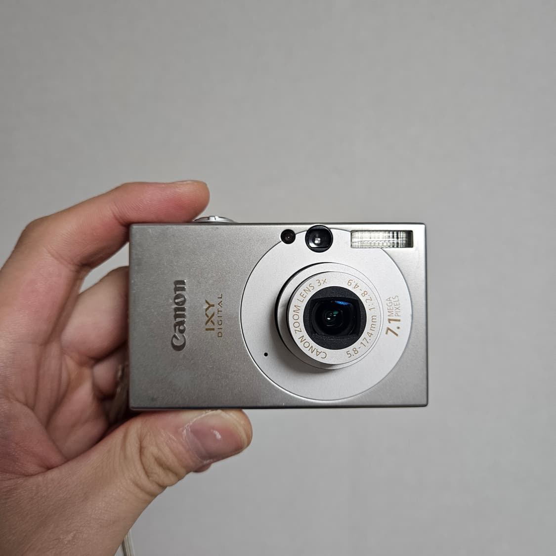 (강민경 디카) 캐논 IXY10 (IXUS70) 디지털카메라 익시10 상품이미지1