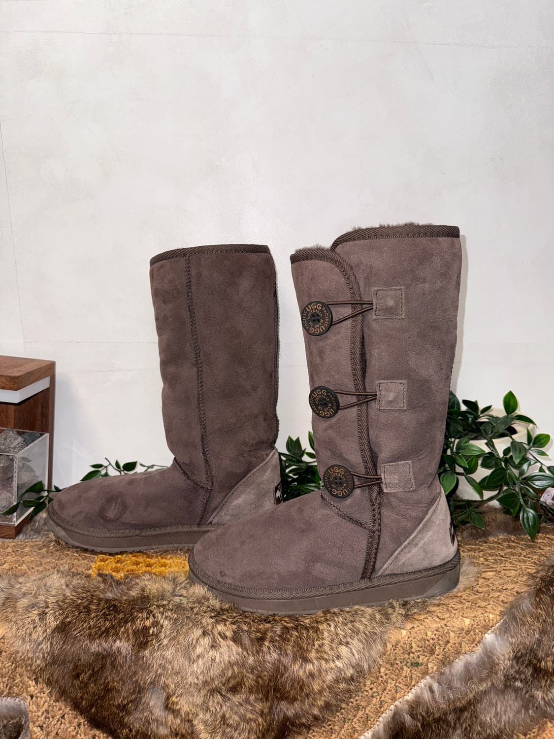 UGG bailey button triplet boots  상품이미지2