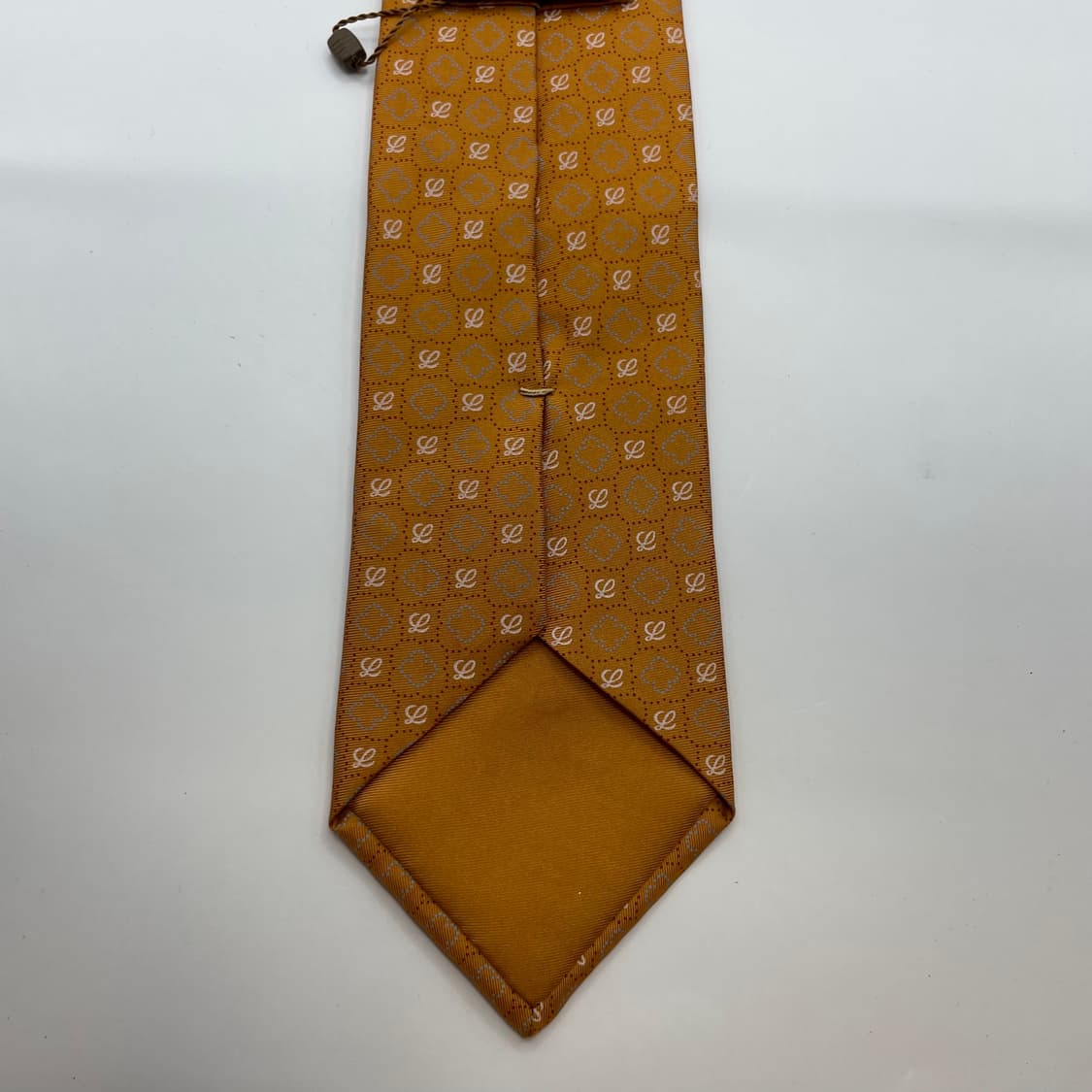 743) (LOEWE) 로에베 패턴 넥타이 새상품급 상품이미지2