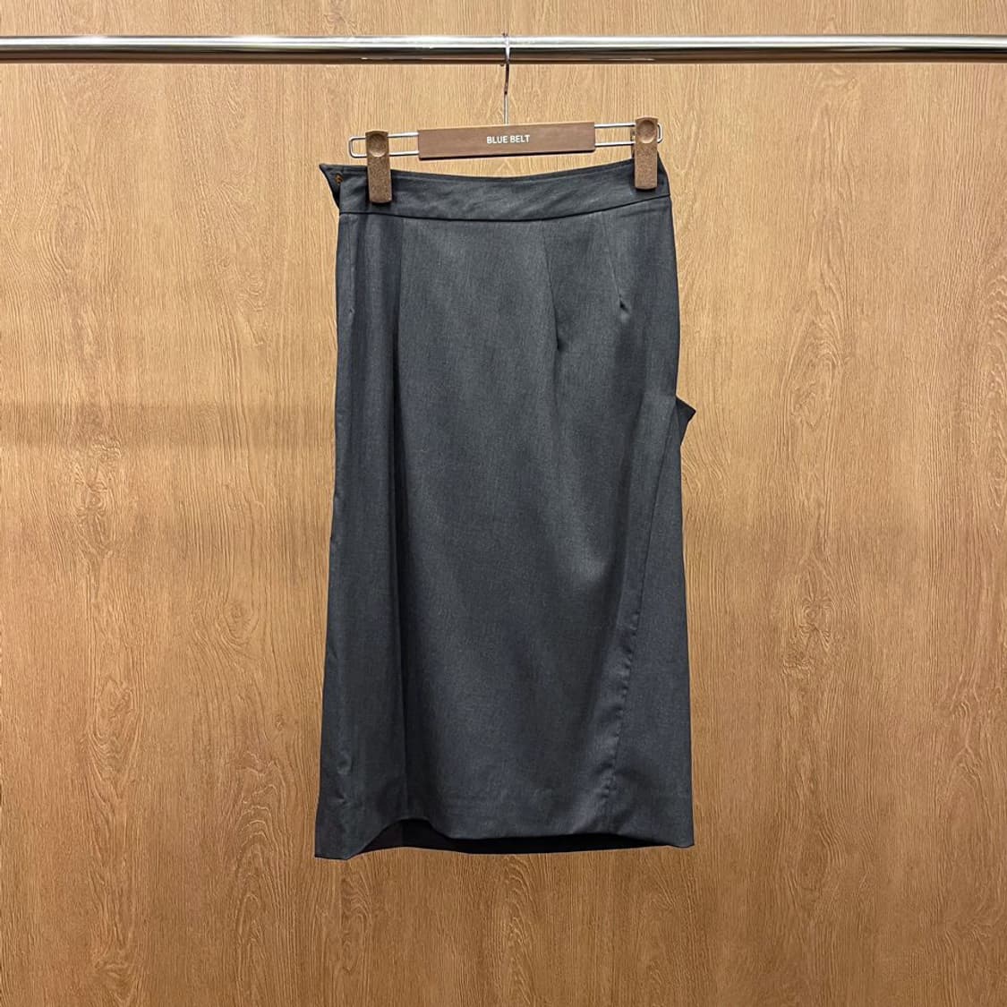 비비안웨스트우드 미디 스커트 더블 오픈 포켓 디테일 H라인 그레이 상품이미지3