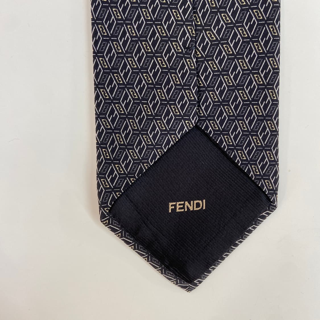 펜디 (FENDI) FF 모노그램 정품 명품 블랙넥타이 상품이미지7